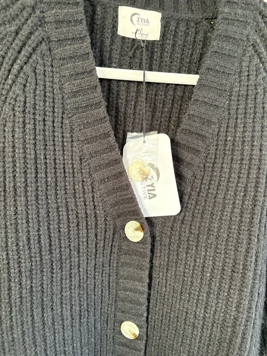 ZYIA Charcoal Ribbed Button-Front Cardigan - Picture 4 of 5